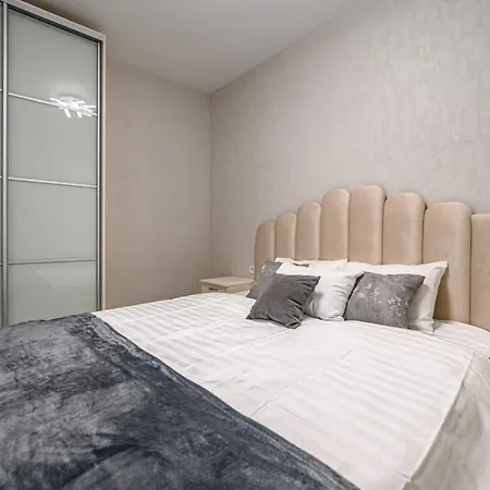 Комфортные Апартаменты 36 Жемчужина Odesa Exterior photo