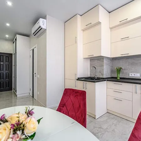 Комфортные Апартаменты 36 Жемчужина Odesa Exterior photo