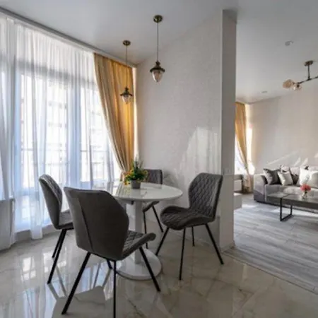Комфортные Апартаменты 36 Жемчужина Odesa Exterior photo