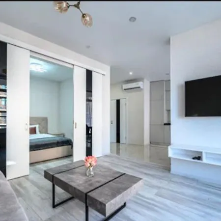 Комфортные Апартаменты 36 Жемчужина Odesa Exterior photo